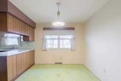 304 N Main Street, Mclean, IL 61754 - Photo 9