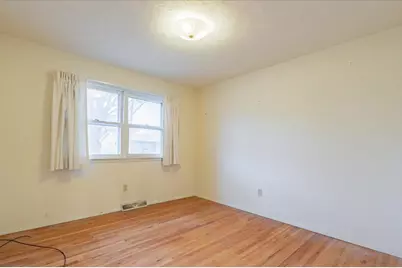 304 N Main Street, Mclean, IL 61754 - Photo 13