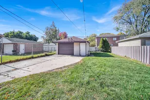 10322 S Central Park Ave, Chicago, IL 60655 - Photo 35