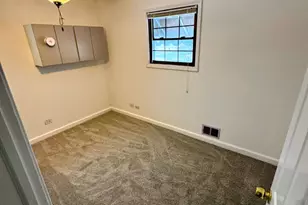 10322 S Central Park Ave, Chicago, IL 60655 - Photo 15