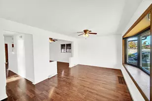 10322 S Central Park Ave, Chicago, IL 60655 - Photo 3