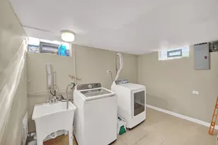 10322 S Central Park Ave, Chicago, IL 60655 - Photo 29