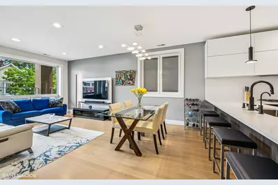2149 W Belmont Avenue #2E, Chicago, IL 60618 - Photo 5
