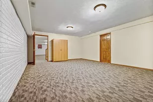 582 Fairway Dr, El Paso, IL 61738 - Photo 27