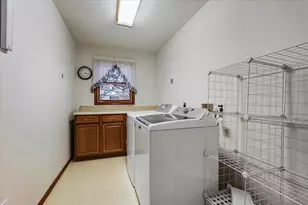 582 Fairway Dr, El Paso, IL 61738 - Photo 23