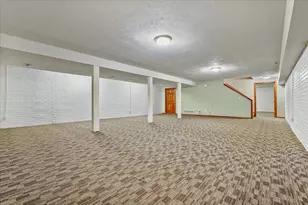 582 Fairway Dr, El Paso, IL 61738 - Photo 25