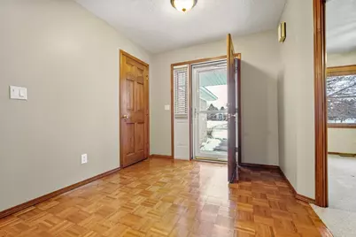 582 Fairway Drive, El Paso, IL 61738 - Photo 3