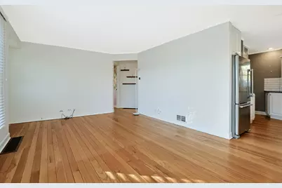 120 S Rohlwing Road, Palatine, IL 60074 - Photo 7