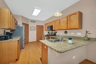 21476 Mays Lake Court, Crest Hill, IL 60403 - Photo 7