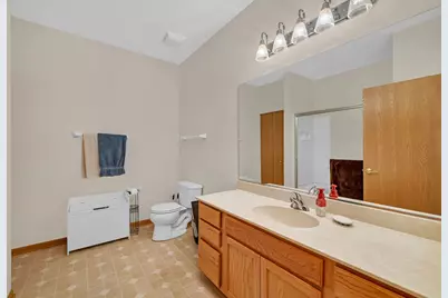 21476 Mays Lake Court, Crest Hill, IL 60403 - Photo 17