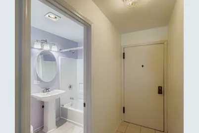 1575 Sandpebble Drive #113, Wheeling, IL 60090 - Photo 9