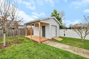 916 Cottonwood Dr, Elwood, IL 60421 - Photo 29