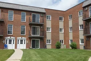 121 W Elk Trail, Carol Stream, IL 60188 - Photo 1