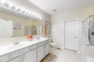 905 Bluebell Cir, Joliet, IL 60431 - Photo 11