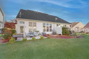 905 Bluebell Cir, Joliet, IL 60431 - Photo 17