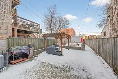 626 E Oakwood Boulevard, Chicago, IL 60653 - Photo 15