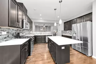 2525 Dunraven Ave, Naperville, IL 60540 - Photo 7