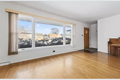 10113 W Palmer Avenue, Melrose Park, IL 60164 - Photo 3