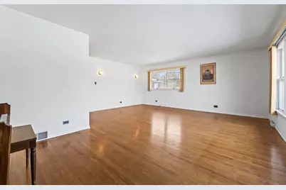 10113 W Palmer Avenue, Melrose Park, IL 60164 - Photo 7