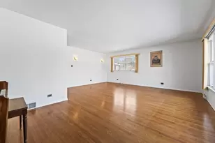 10113 W Palmer Ave, Melrose Park, IL 60164 - Photo 7