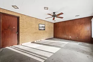 10113 W Palmer Ave, Melrose Park, IL 60164 - Photo 15