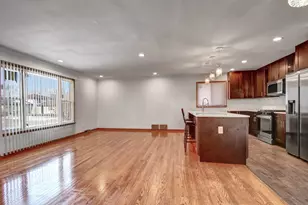 16833 Ingleside Ave, South Holland, IL 60473 - Photo 5