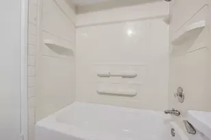 2932 Roberts Dr, Woodridge, IL 60517 - Photo 15