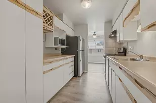 2932 Roberts Dr, Woodridge, IL 60517 - Photo 7