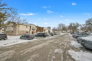 2932 Roberts Dr, Woodridge, IL 60517 - Photo 25