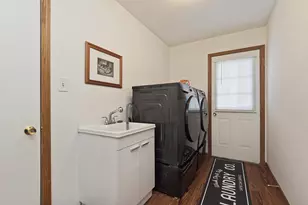 8942 Birch Ln, Hickory Hills, IL 60457 - Photo 5