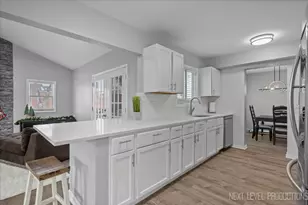 2632 Emma Cir, Aurora, IL 60504 - Photo 9