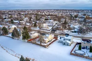 2632 Emma Cir, Aurora, IL 60504 - Photo 33