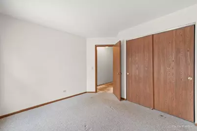 1851 Fox Run Drive #D4, Elk Grove Village, IL 60007 - Photo 17