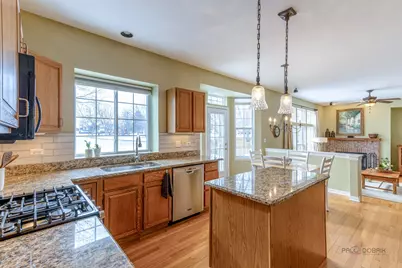 1317 Liverpool Lane, Mundelein, IL 60060 - Photo 13