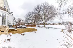 1317 Liverpool Ln, Mundelein, IL 60060 - Photo 37