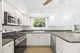 916 Grant St, Downers Grove, IL 60515 - Photo 11