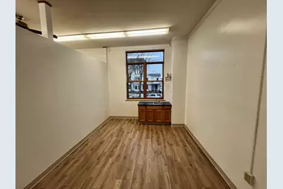 519 Franklin Street #201, Morris, IL 60450 - Photo 5