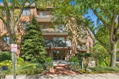 711 Oak Street #106, Winnetka, IL 60093 - Photo 1