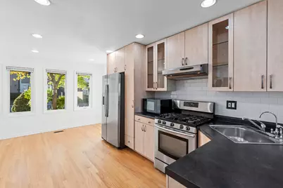 671 Cedarwood Court, Wheeling, IL 60090 - Photo 5