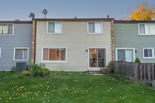 671 Cedarwood Ct, Wheeling, IL 60090 - Photo 23