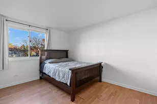 671 Cedarwood Ct, Wheeling, IL 60090 - Photo 13