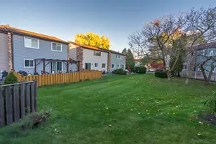 671 Cedarwood Ct, Wheeling, IL 60090 - Photo 25