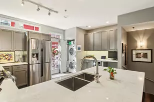 18 S Aberdeen St, Chicago, IL 60607 - Photo 7