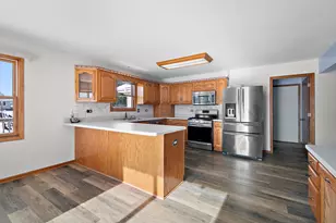 1350 Argyle Ln S, Bourbonnais, IL 60914 - Photo 11