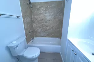 8919 S Muskegon Ave, Chicago, IL 60617 - Photo 23