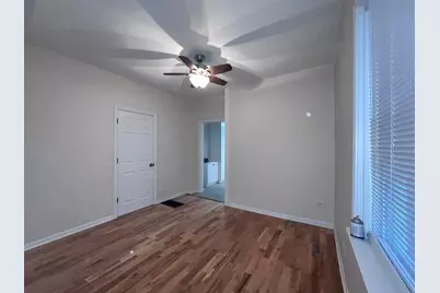 8919 S Muskegon Avenue #1F, Chicago, IL 60617 - Photo 5