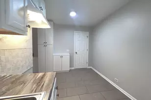 8919 S Muskegon Ave, Chicago, IL 60617 - Photo 31