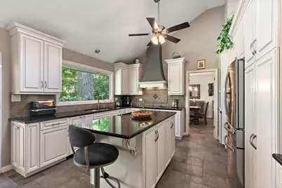 581 Aberdeen Road, Frankfort, IL 60423 - Photo 5