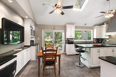 581 Aberdeen Road, Frankfort, IL 60423 - Photo 9