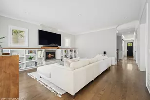 428 Beverly Dr, Wilmette, IL 60091 - Photo 3